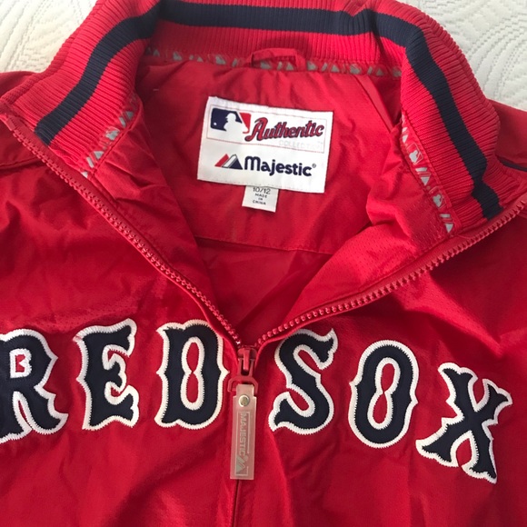 Boston Red Sox’s youth jacket. - Picture 2 of 6
